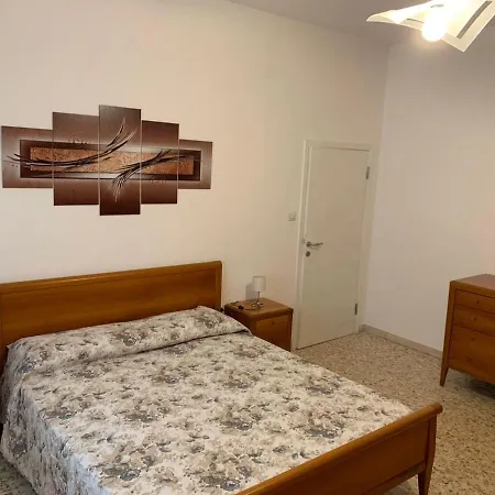 Accogliente Ristrutturato Letizia *